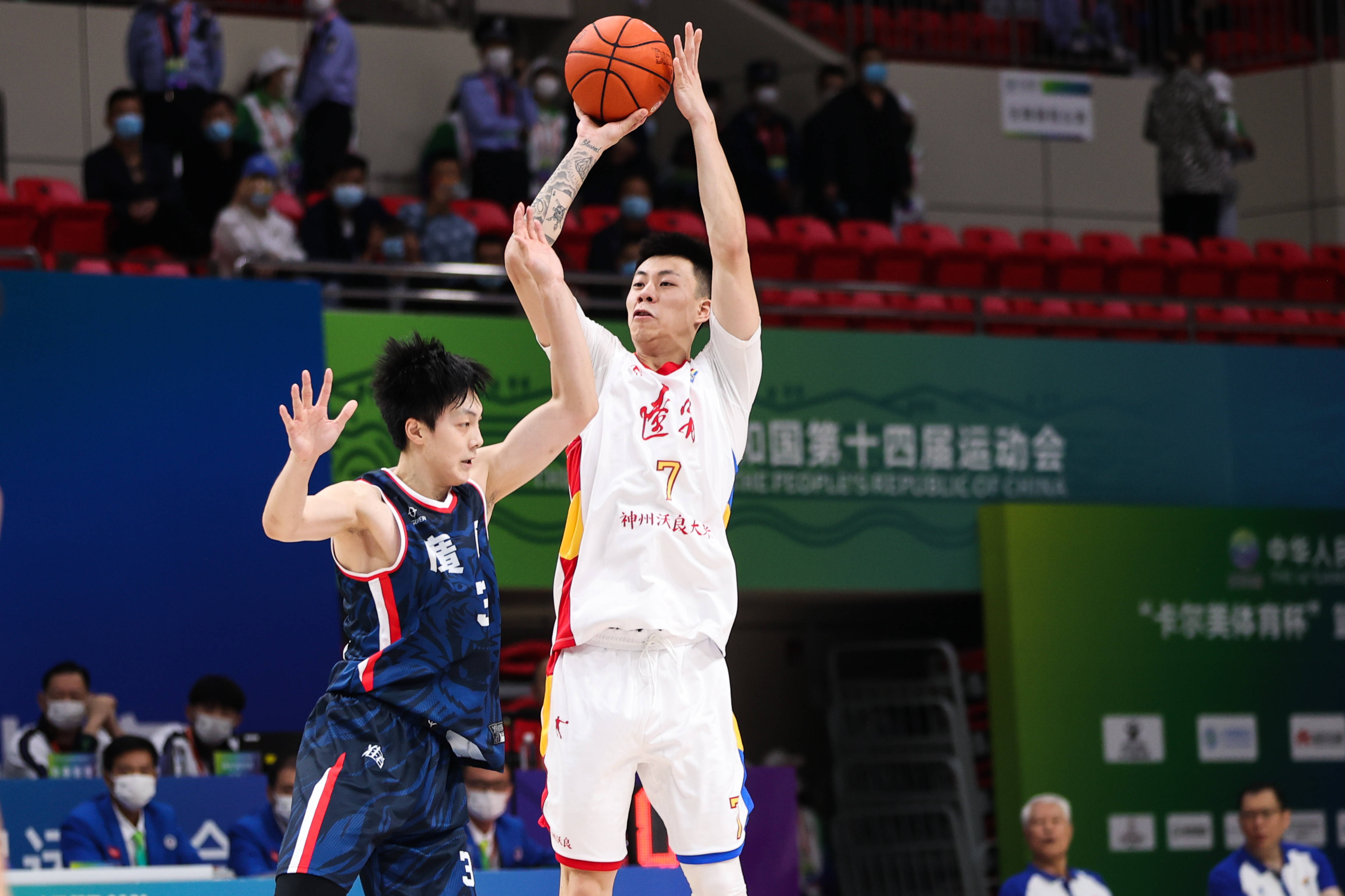 CBA球员周琦成功签约NBA球队，创造中国篮球历史